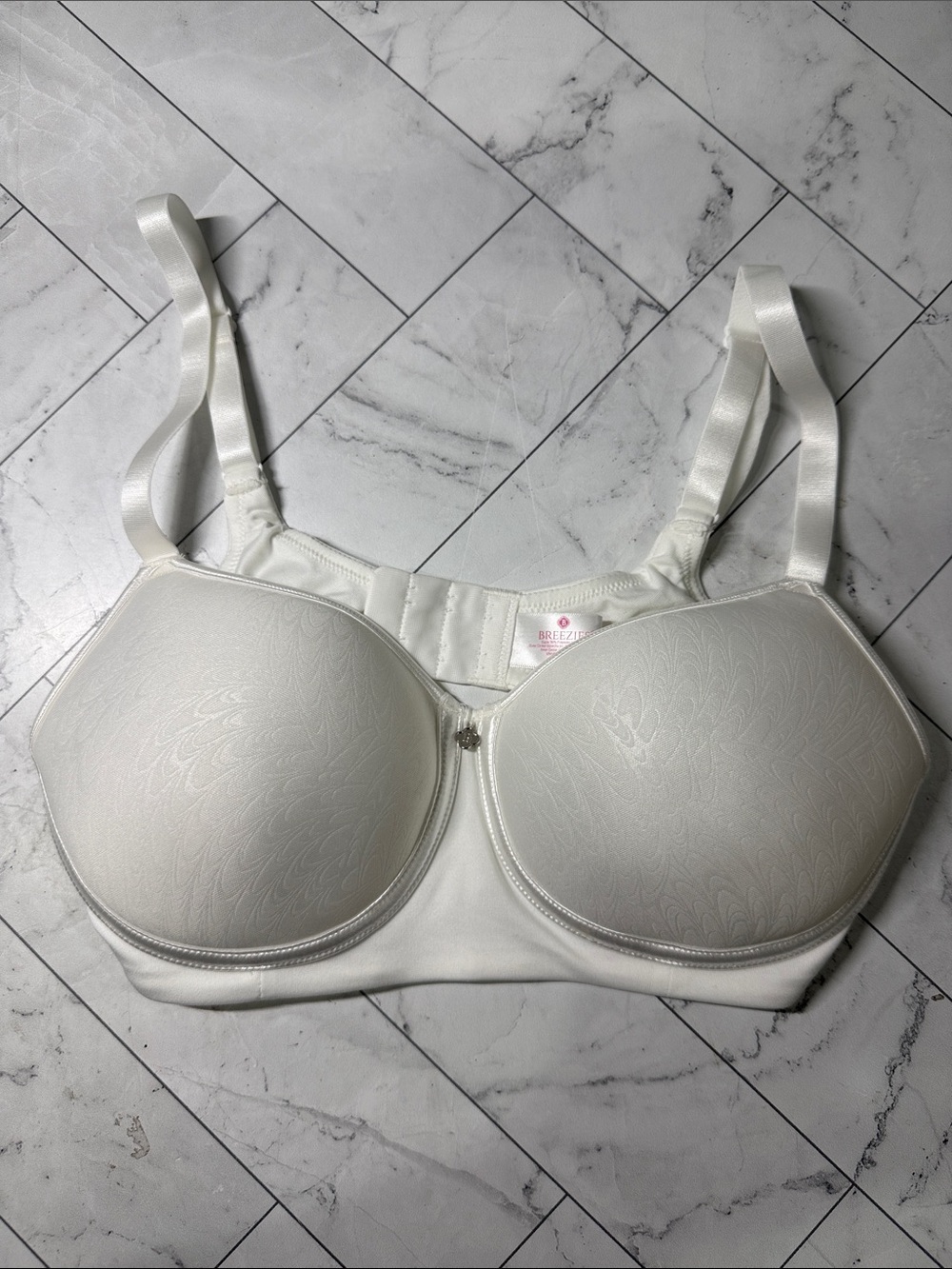 Breezies Featherlite Breathable Wirefree T-shirt Bra White 34B